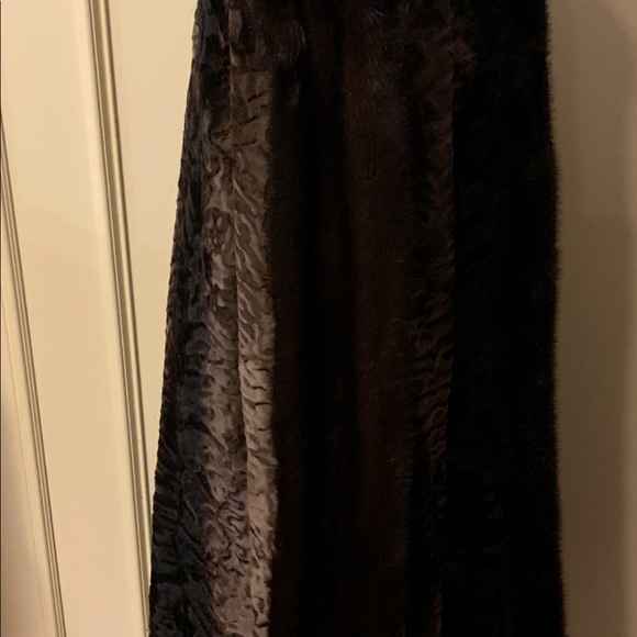 Coat - Picture 3 of 4